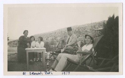 خليل السكاكيني وعائلته، بيت لحم، 1937