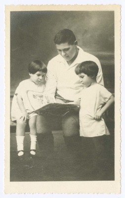 Sari, Domia and Hala Sakakini 