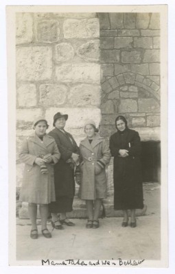Domia and Hala Khalil Sakakini with their Mother and Grandmother, Bethlehem 