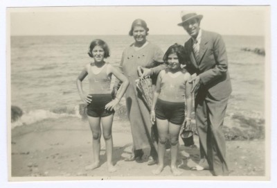 Domia and Hala Sakakini with their Mother and Uncle