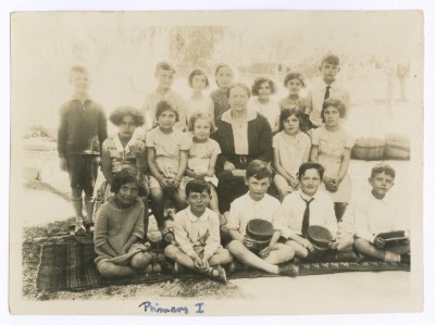 Domia Khalil Sakakini with her Elementary Classmates 