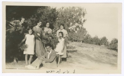 Sultana Abdo, her Daughters and others at Ras abu Halawa