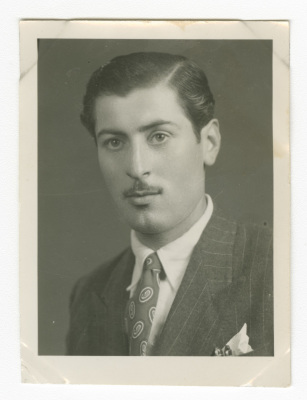 صورة شخصية لرجل 