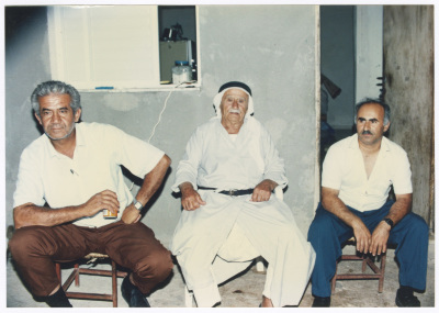 صورة لرجال كبار في السن 
