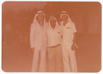 صورة لمجموعة رجال 