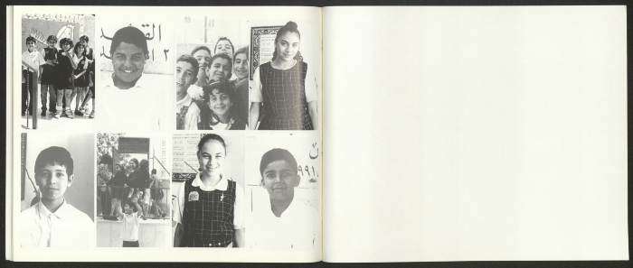 كتيب يحوي معلومات حول روضة الزهور وطلابها