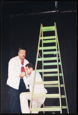 مسرحية شؤون أبو شاكر 2001 <br />
 