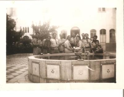 صورة لأعضاءٍ من سرية رام الله