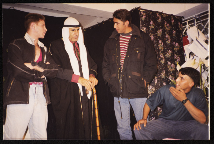 مسرحية شؤون أبو شاكر 98