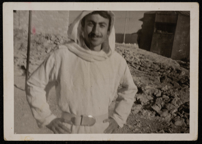 A Photograph of Tayeʿ ar-Rimawy at Bani Zeid School