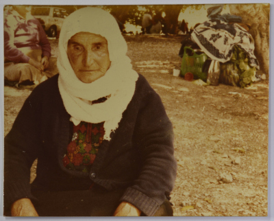 مريم من قرية بيت صفافا في القدس عام 1965