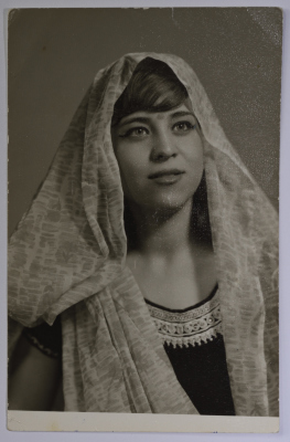 صورة شخصية لمنيرة عثمان من قرية بيت صفافا في القدس المقيمة في الكويت