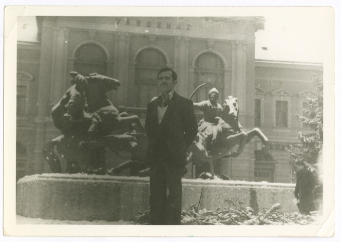 الشهيد ياسين خضر الحمزة خلال تلقيه دورة عسكرية