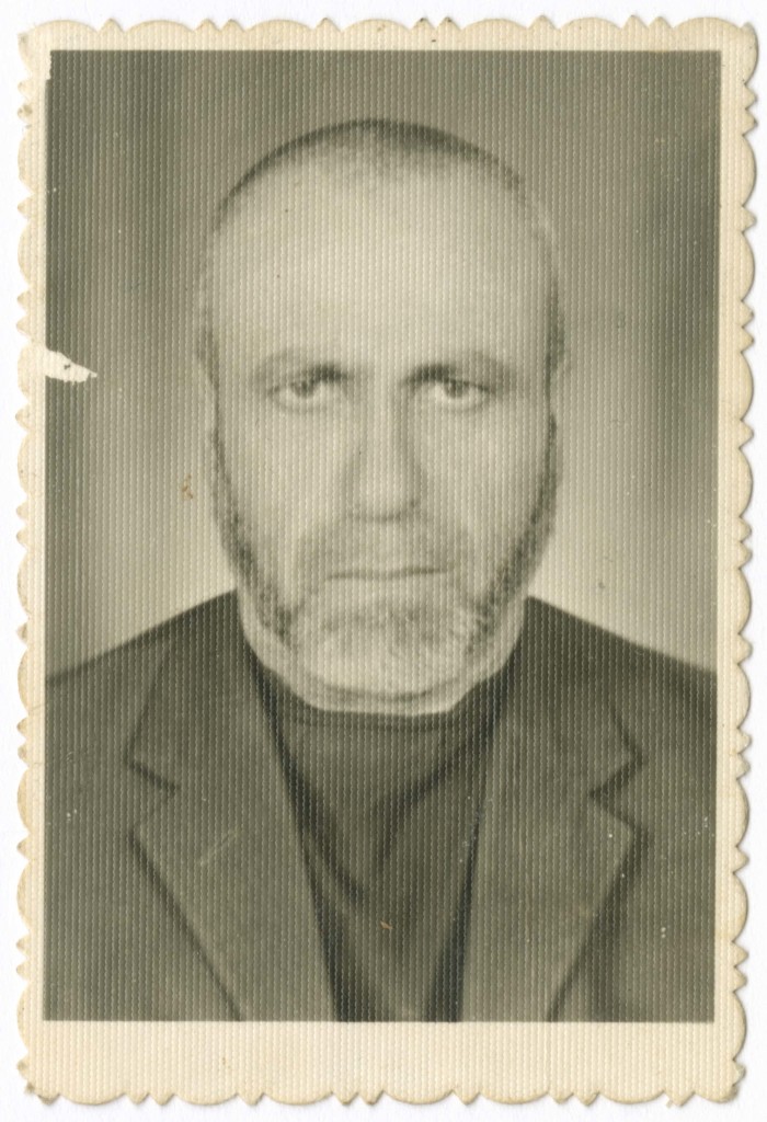 Khader Mohammad al-Hamzeh, Aqraba 