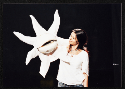 A Photograph of Actress ʾĀmal Qays During the Theatrical Performance of "Ṣah Ṣah" by al-Midan Theatre