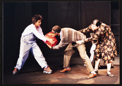 أبطال مسرحية 