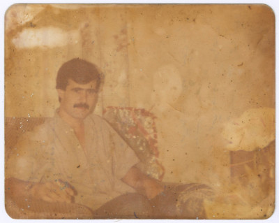 A Photograph of Ali al-Hassan Sent to One of His Friends from al-ʿaṣleh Family, 20 July 1989