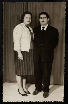 A Photograph of Mahmud Yaʿish with His Wife Suʿad al-Mitwally 