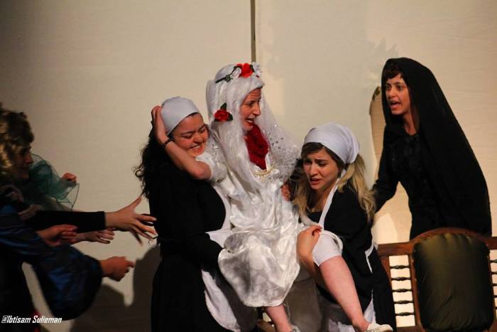 A Photograph of the Theatrical Performance 