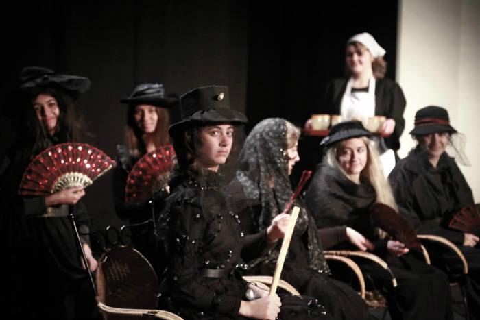 A Photograph of the Theatrical Performance 