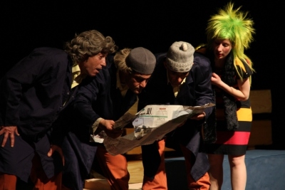 A Photograph of the Theatrical Performance "Usruq ʾAqal, Rajaʾn", the Popular Theatre Troupe, 2013
