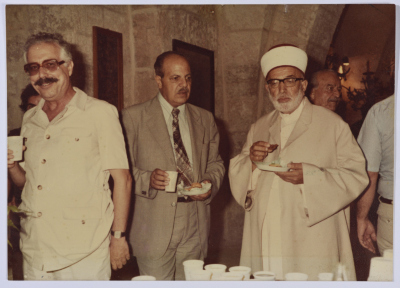 ابراهيم الدقاق برفقة حسن طهبوب مدير عام الاوقاف في مؤتمر اعادة اعمار المسجد الاقصى بعد الحريق 