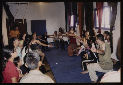 جانب من فعاليات مدرسة سيرك فلسطين، مركز حنظلة الثقافي، 2007