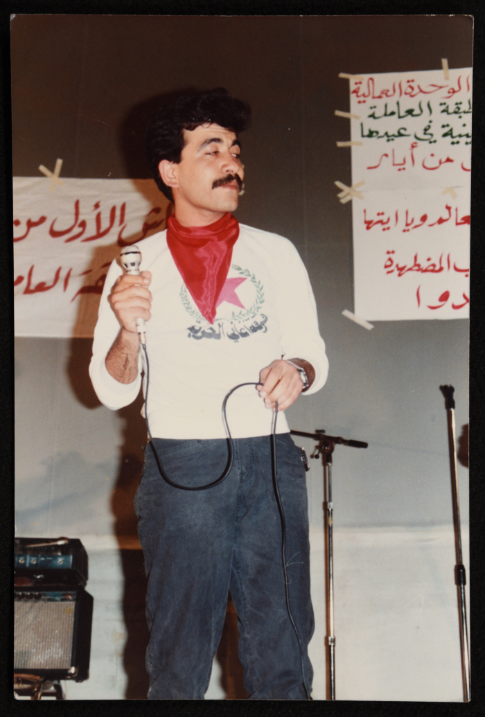 صورةٌ من احتفالٍ بيومِ العمّال في جامعةِ بيرزيت
