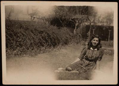 صورة شخصية لفاطمة المحب، القاهرة، 1949