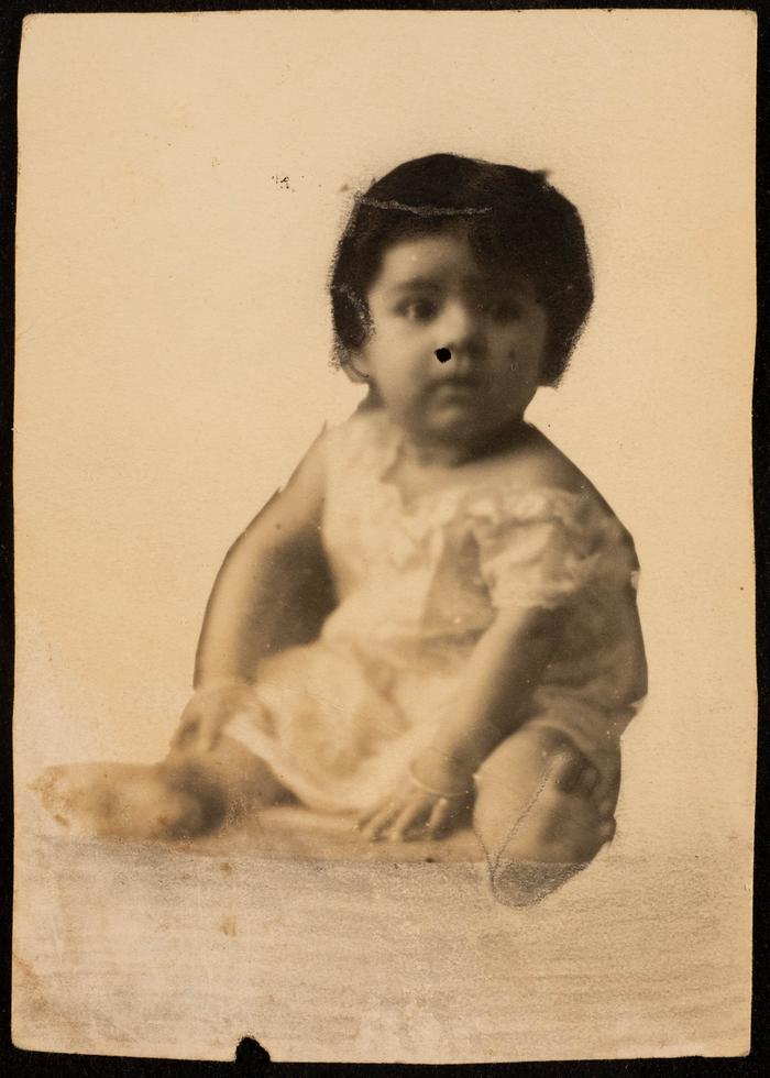 صورة شخصية لزينب المحب وهي طفلة