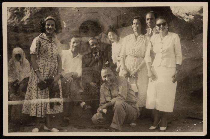 صورة جماعية لفاطمة المحب برفقة زملائها