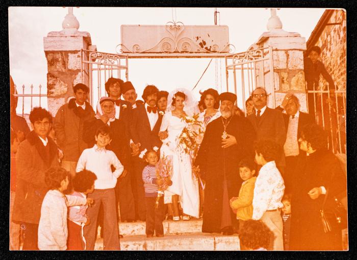 صورة من حفل زفاف فؤاد القرع وليليان عز، رام الله، 1977