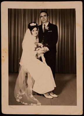 إيستر حبش وسمير حبش في حفل زفافهما