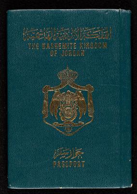 جواز سفر لموريس القرع