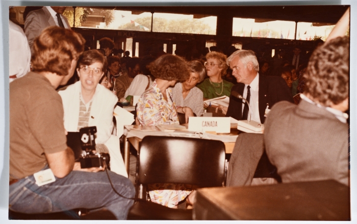 الوفد الكندي المشارك في المؤتمر الدولي في جنيف