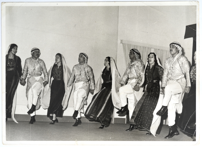 عرض دبكة شعبية