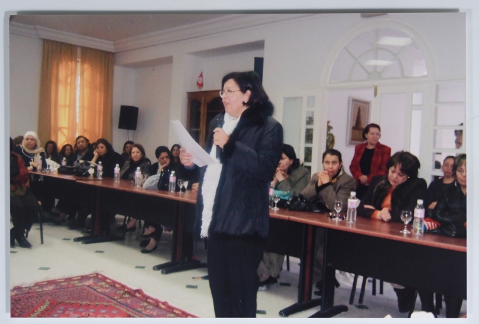 نقاش في محاضرة للاتحاد العام للمرأة  الفلسطينية في تونس