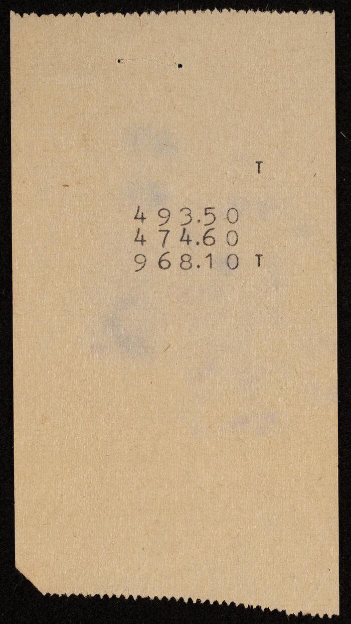 فواتير مدفوعة من فندق 