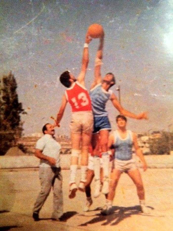 صورة لفريق الرجال لكرة السلة التابع لسرية رام الله الأولى