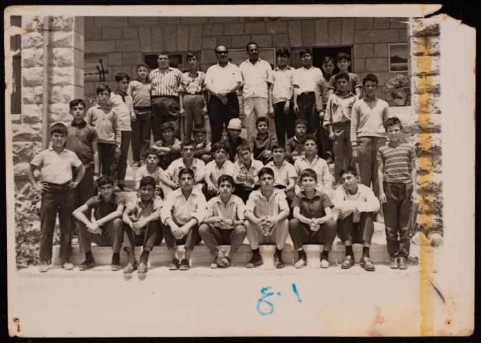 حسن الخطيب مع طلابه، مدرسة شعفاط، 1969-70