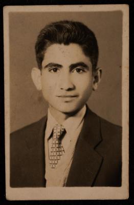 A Photograph of Ahmad Nabhan Gifted to Hasan al-Khatib 