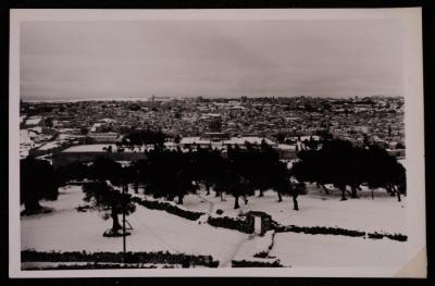 The Dome of the Rock and al-Aqsa Mosque, a Photograph by Yousef Albina, the 1920s-30s
