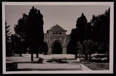 صورة للمسجد الأقصى في مدينة القدس، تصوير يوسف البينا، عشرينيات وثلاثينيات القرن العشرين 