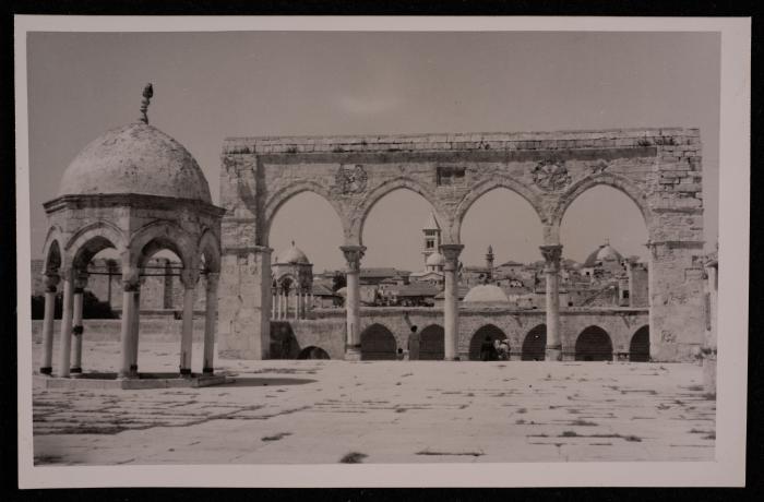 صورة للبائكة الشمالية الغربية في المسجد الأقصى في مدينة القدس المحتلة