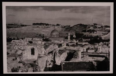صورة لقبة الصخرة والبلدة القديمة في مدينة القدس، تصوير يوسف البينا، عشرينيات وثلاثينيات القرن الماضي