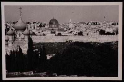 صورة لقبة الصخرة  في مدينة القدس، تصوير يوسف البينا، عشرينيات وثلاثينيات القرن الماضي