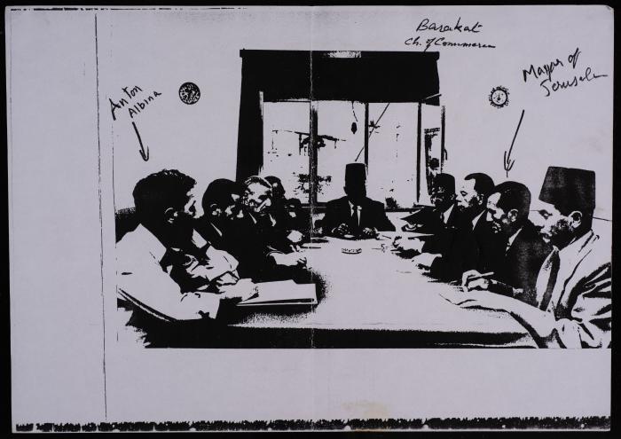 انطون البينا خلال اجتماع في القدس، خمسينيات القرن العشرين 