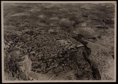 صورة جوية لمدينة القدس، في الخمسينيات القرن الماضي
