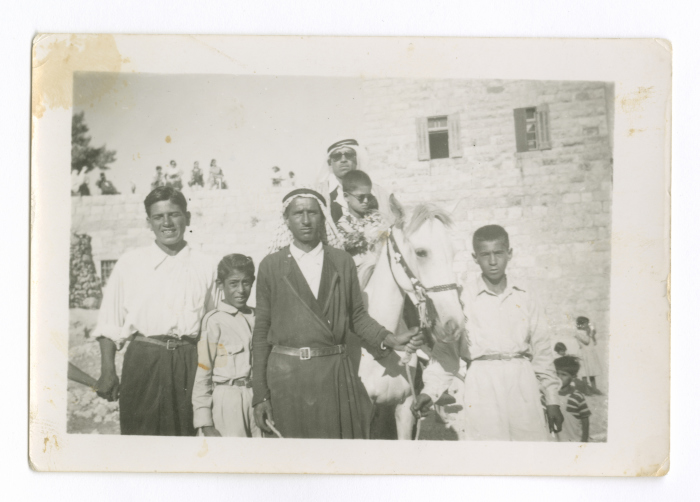 رجال في زفة شاب من عائلة عبيد من بلدة العيسوية The Palestinian Museum Digital Archive Pmda