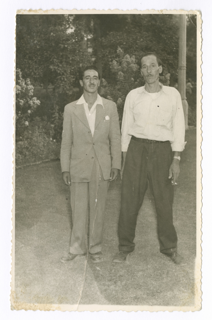 رجلان في بغداد